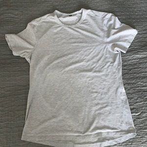 Men’s 5 Year Basic T Medium